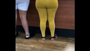 Big yellow booty