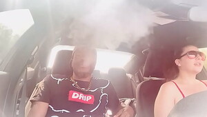 Big booty Vape sesh w babe bigbootilatte & YoungStarBrazy