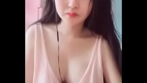 Hot girl Uplive with bare breasts Uplive