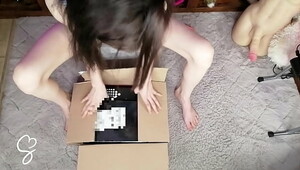 Sarah Sue Unboxing Mysterious Box of Fucky-fucky Toys #1