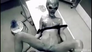 Fuck an alien :)