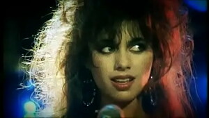 Susanna Hoffs Should've Shown Those Titties