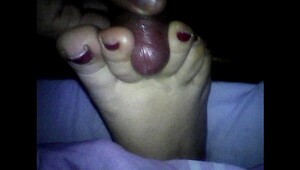 pretty s. toejob cum