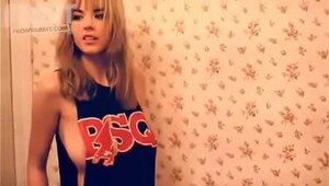 Danielle Sharp Camiseta