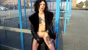 Superslut Lucy onanism in public