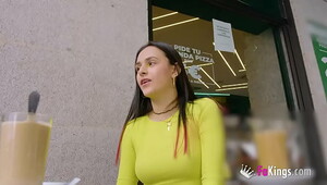 Posh Colombian honey shows us her favorite places in Madrid and gets fucked