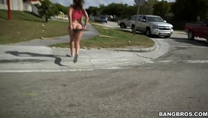 Twerking For Miami Traffic!